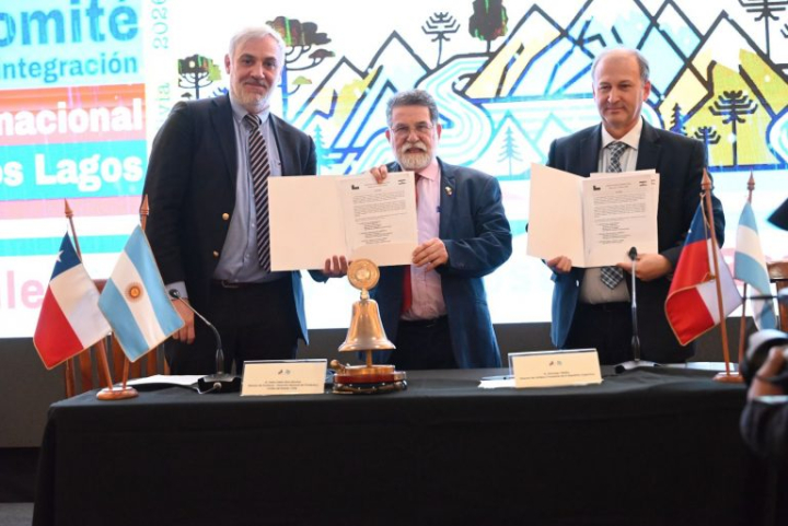 Hua Hum, Carirriñe y Minas-Ñuble avanzan en acuerdos para mejorar la conectividad entre Chile y Argentina