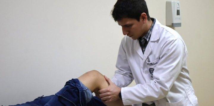 Especialistas viajan desde Santiago para atender a pacientes en lista de espera de Puerto Natales