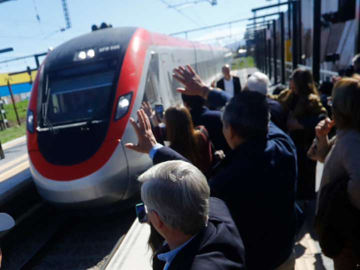 Curicó inaugura nueva estación ferroviaria tras 16 años del terremoto de 2010