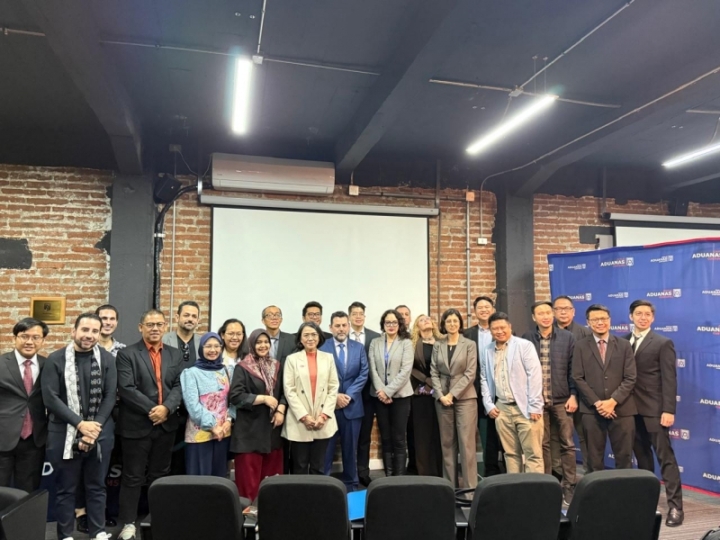 Aduanas recibe a delegación de Indonesia para facilitar el intercambio comercial con Chile