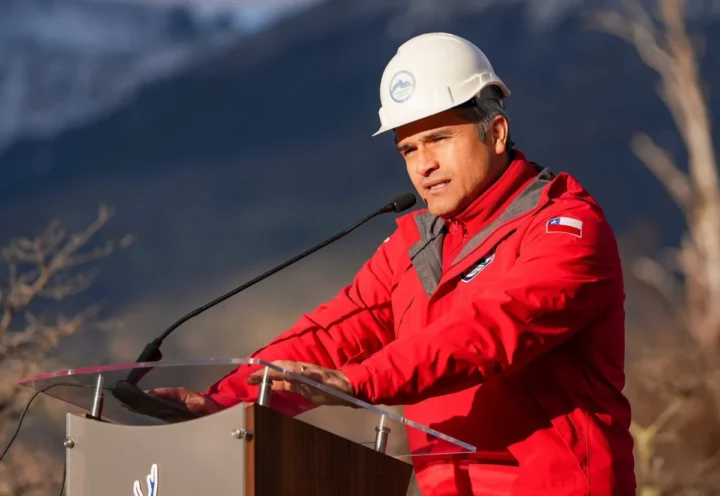 Gobernador de Aysén acusa a Hacienda de desconocer la realidad regional por recorte presupuestario
