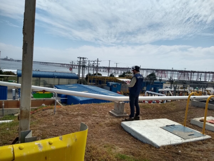 SMA formula cargos contra COPEC por exceder límites de descarga en la bahía de Quintero