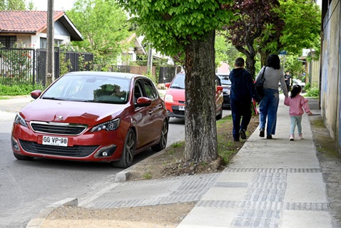 Inversión de $1.540 millones: Chillán mejora veredas y calles en cerca de 50 arterias