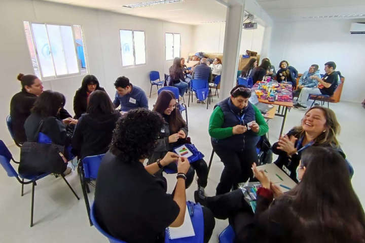 Capacitan a equipos de salud de Las Cabras para mejorar la atención de pacientes pediátricos y sus familias