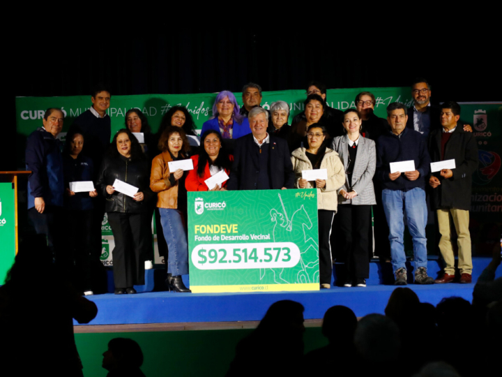 Curicó aumenta en 45% los recursos del FONDEVE y entrega más de $92 millones a 156 juntas de vecinos
